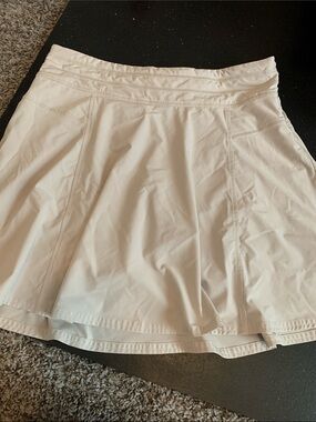 Athleta All Day Skort in light khaki/cream - size 10